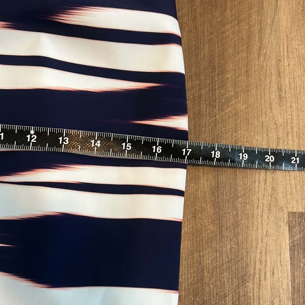 Yumi Kim Sneak Peak Dress Blue Blush Summer Ikat Print With Cutout Size Small - Picture 9 of 11